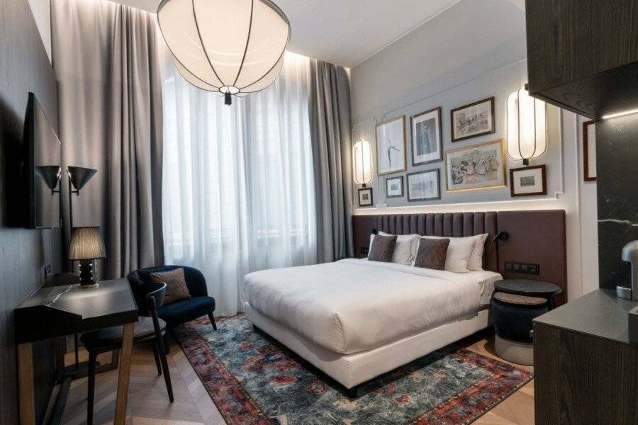Radisson Collection Hotel hotel bedroom