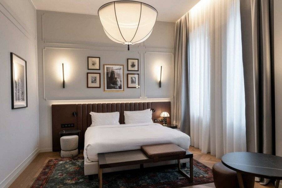 Radisson Collection Hotel hotel bedroom