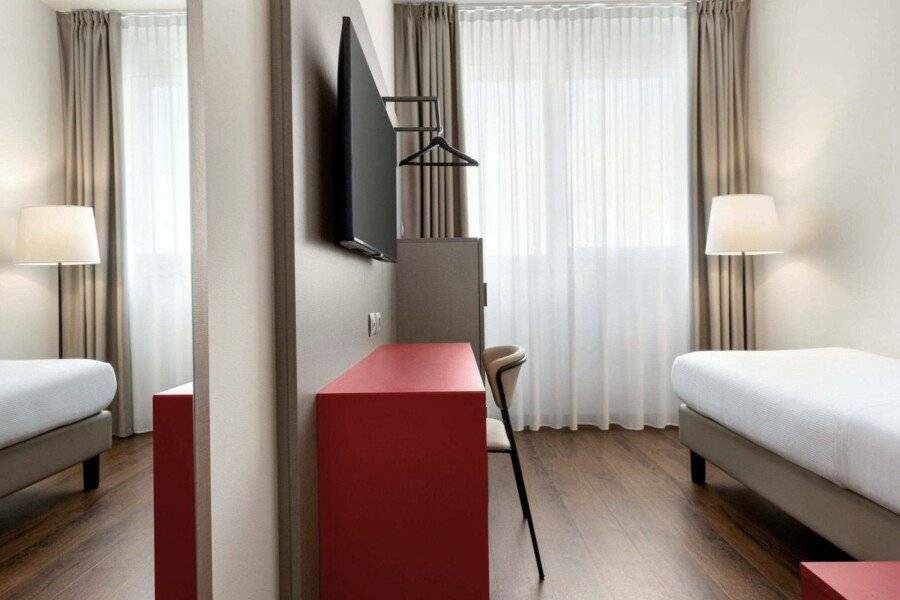 Amedia, Trademark Collection by Wyndham hotel bedroom