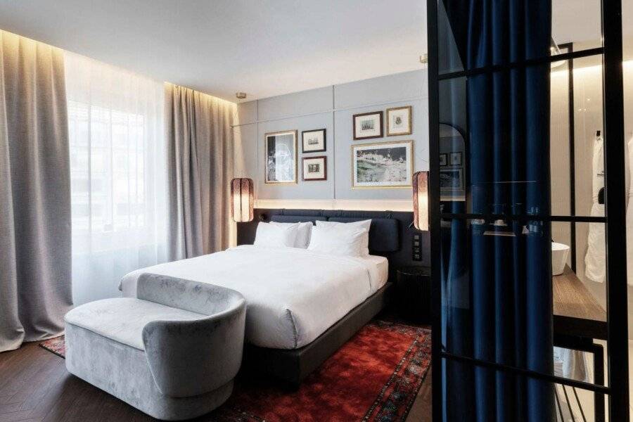 Radisson Collection Hotel, Santa Sofia Milan hotel bedroom