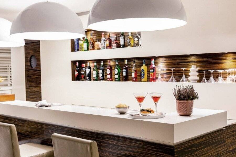 The Caesar Roma bar