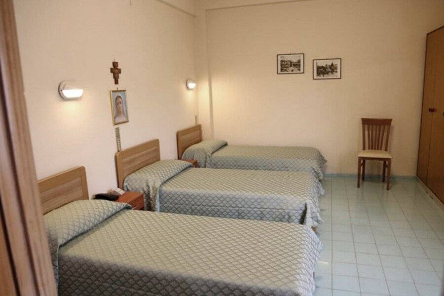 Casa Piccole Ancelle di Cristo Re hotel bedroom