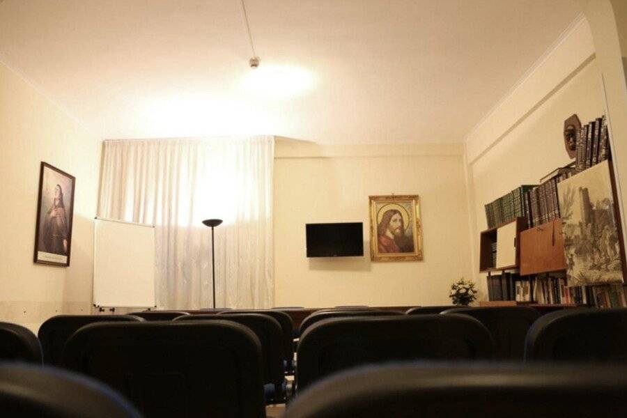 Casa Piccole Ancelle di Cristo Re ,meeting room