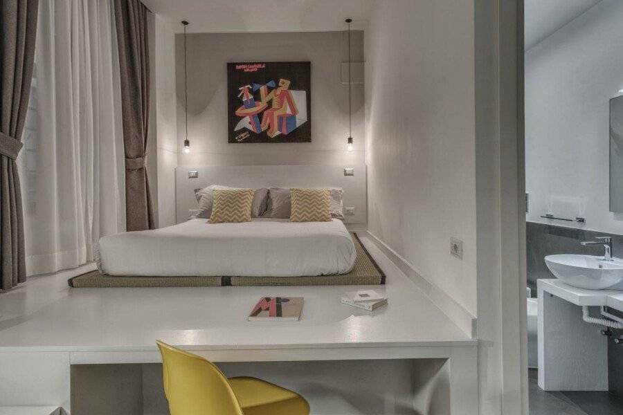 Navona Theatre Hotel hotel bedroom