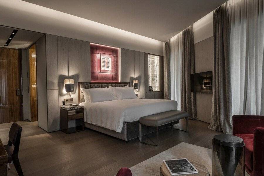 Fendi Private Suites - Small Luxury Hotels of the World []