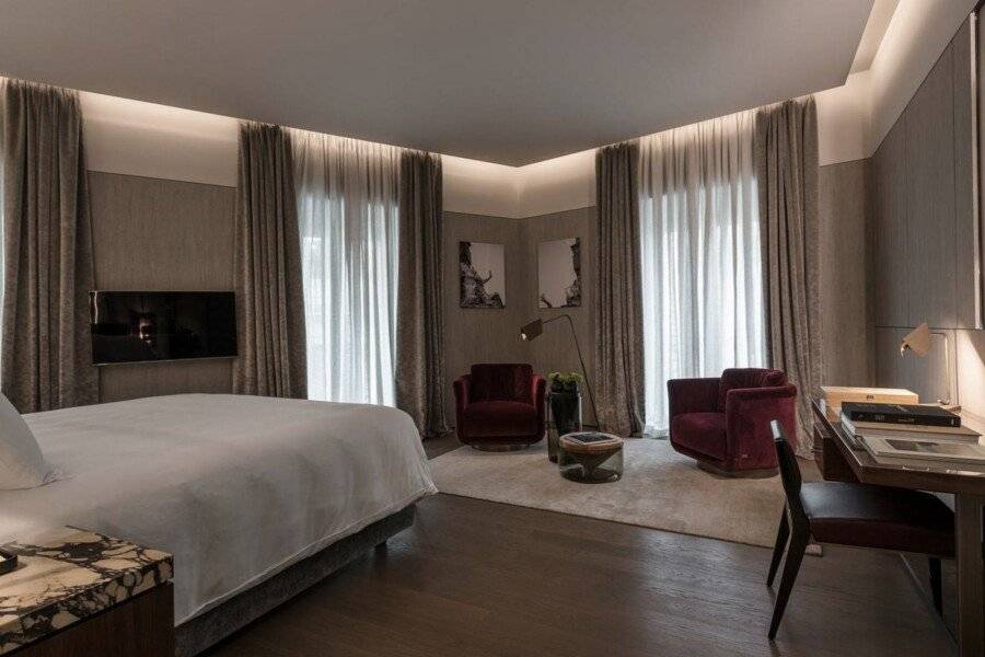 Fendi Private Suites - Small Luxury Hotels of the World hotel bedroom