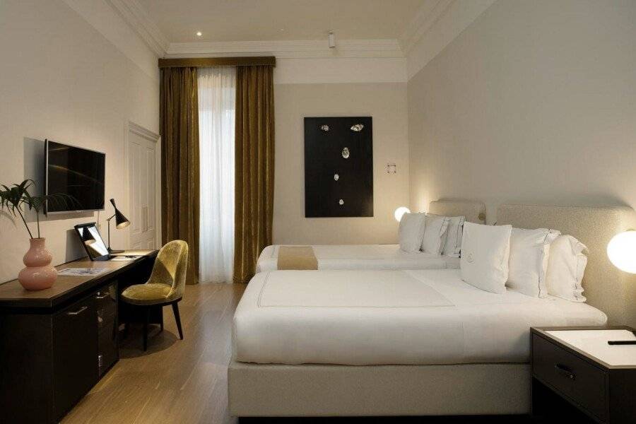 Elizabeth Unique Hotel | a Member of Design Hotels™ hotel bedroom