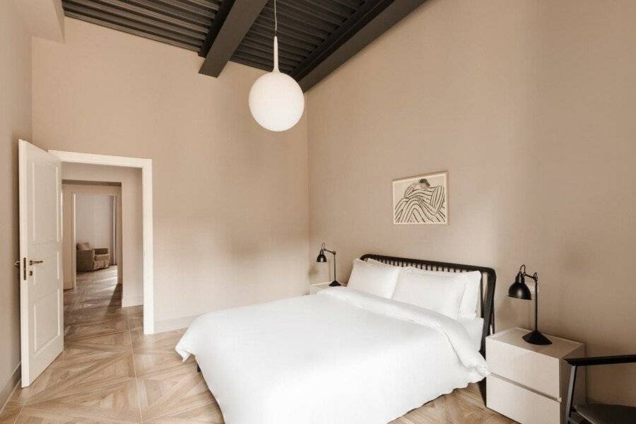 Sonder Barberini hotel bedroom