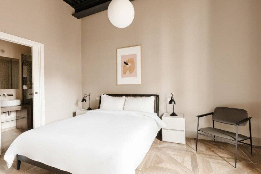 Sonder Barberini hotel bedroom