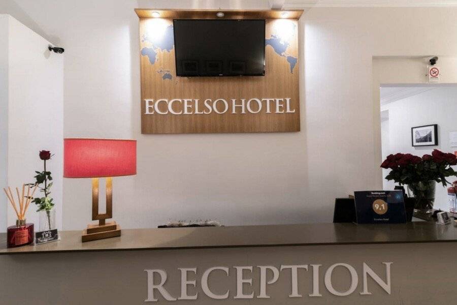 Eccelso Hotel front desk, lobby, 