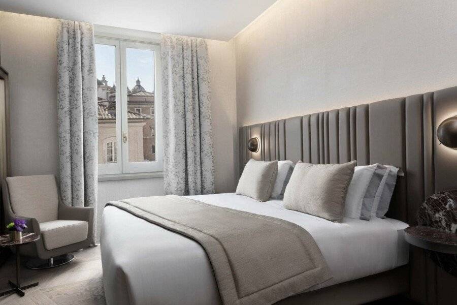 The Pantheon Iconic Hotel, Autograph Collection hotel bedroom