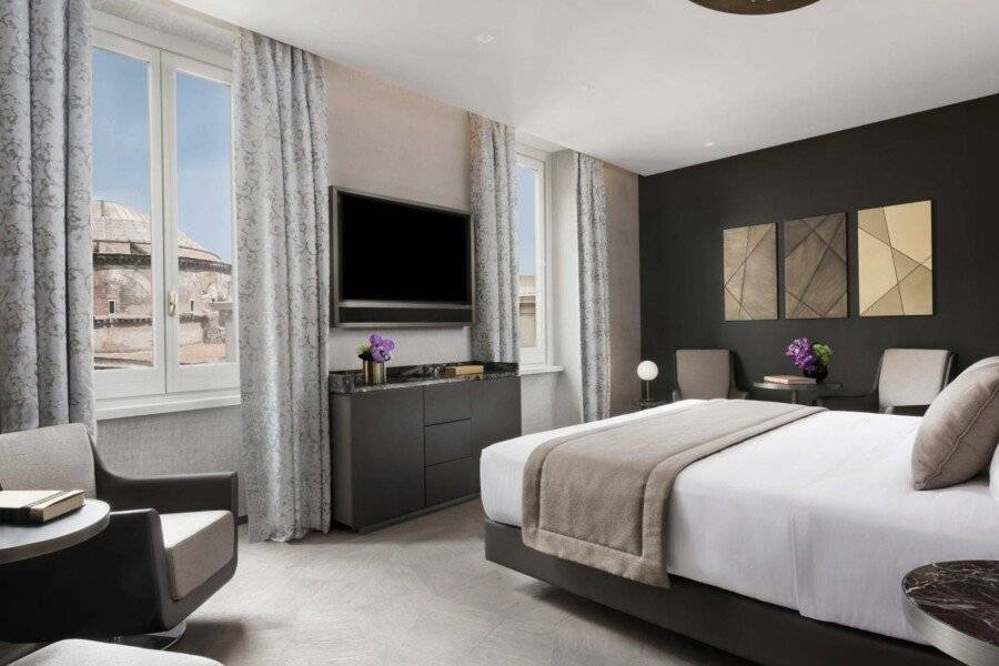 The Pantheon Iconic Hotel, Autograph Collection hotel bedroom