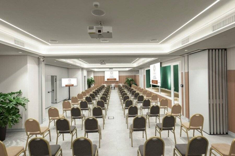 Hotel St Martin by OMNIA hotels conference room