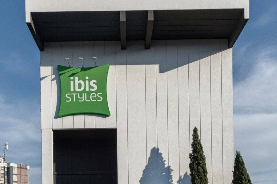 Ibis Styles Roma Aurelia facade