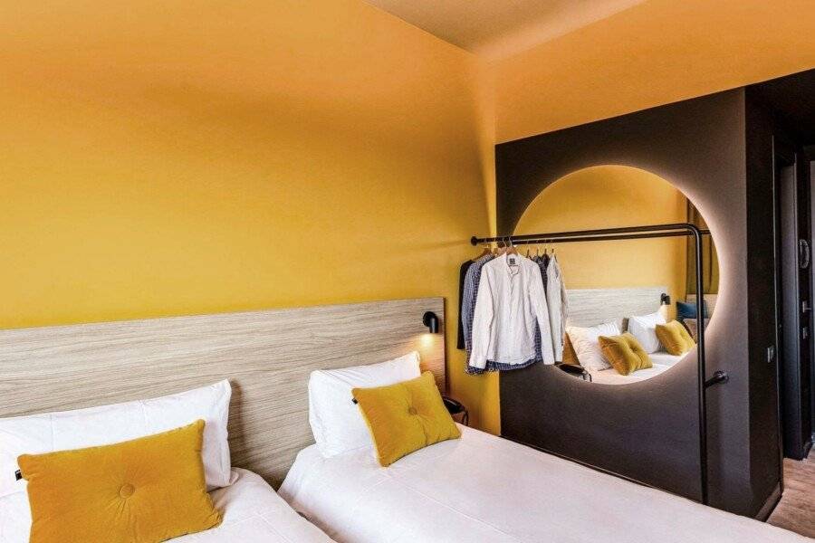 Ibis Styles Roma Aurelia hotel bedroom