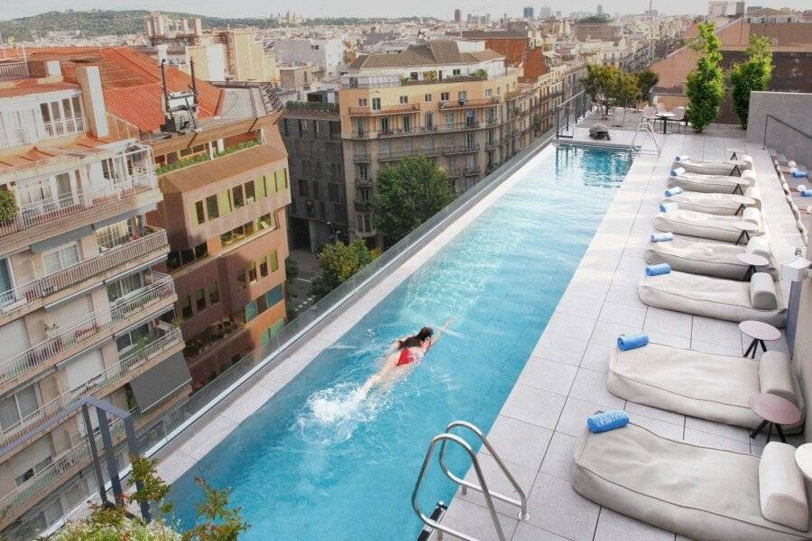 Ohla Eixample rooftop pool,ocean view