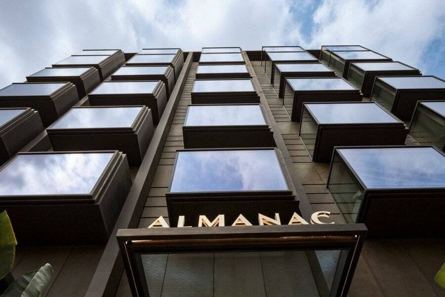 Almanac Barcelona facade