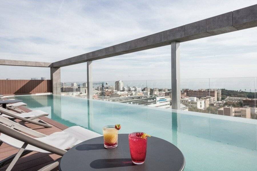 Acta Voraport rooftop pool,ocean view