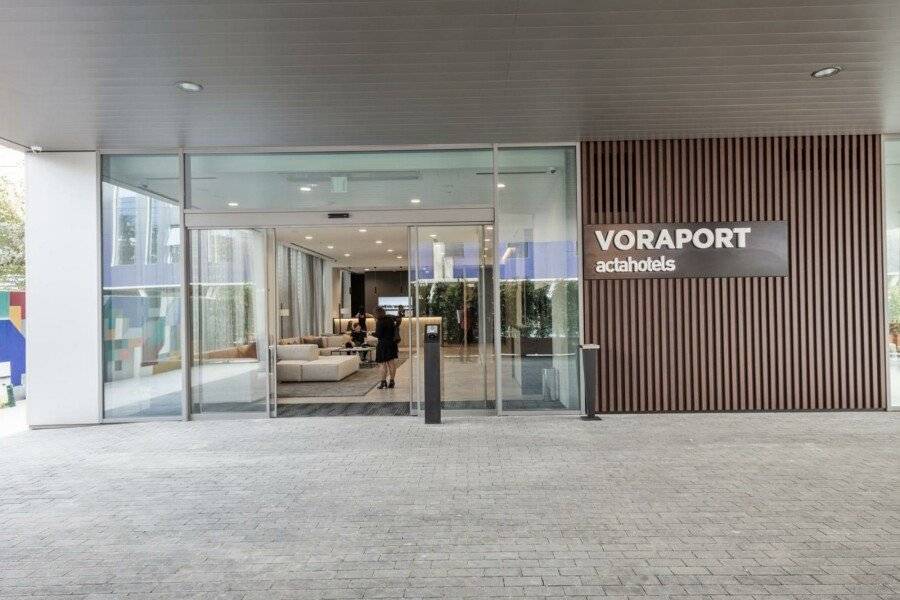 Acta Voraport facade,lobby