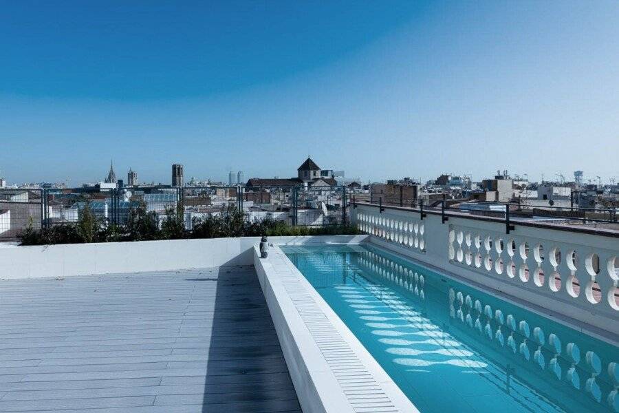 Hotel Raval House rooftop pool,ocean view