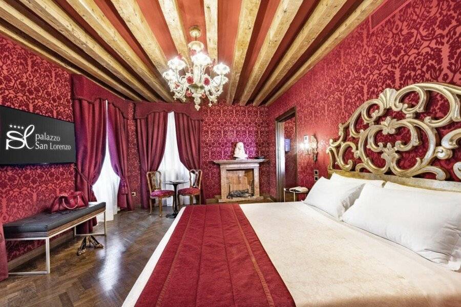 Palazzo San Lorenzo hotel bedroom