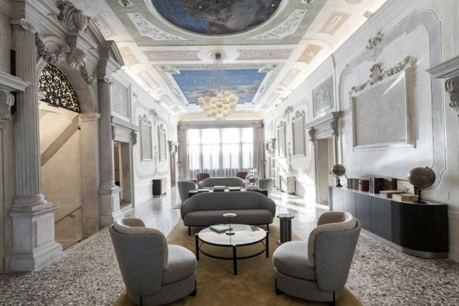 Radisson Collection Hotel, Palazzo Nani lobby