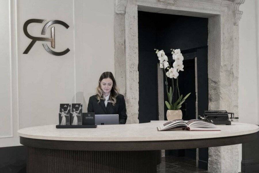 Radisson Collection Hotel, Palazzo Nani front desk, lobby