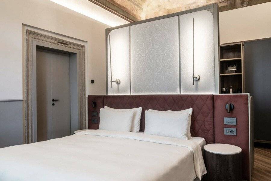 Radisson Collection Hotel, Palazzo Nani hotel bedroom