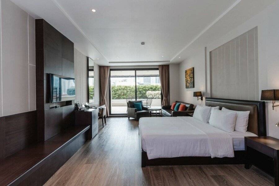 The Dawin Hotel hotel bedroom