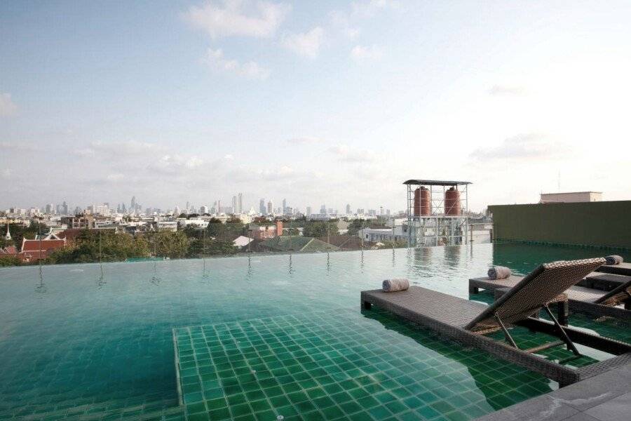 Chillax Heritage Hotel Khaosan rooftop pool,infinity pool,ocean view