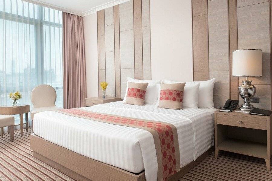 The Berkeley Hotel Pratunam - SHA Extra Plus hotel bedroom