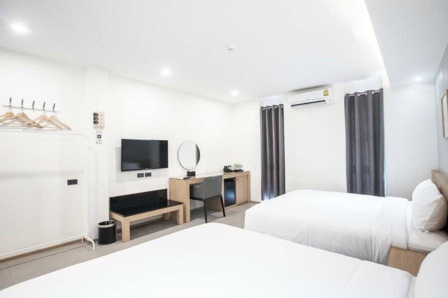 Cubic Bangna hotel bedroom