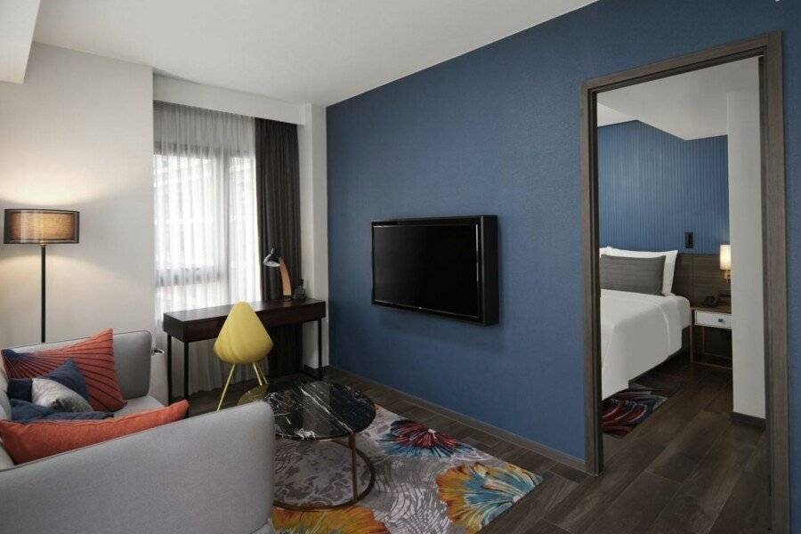 Sindhorn Midtown Hotel hotel bedroom
