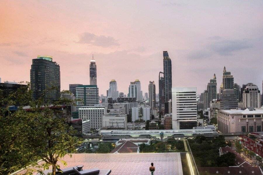 Sindhorn Midtown Hotel 