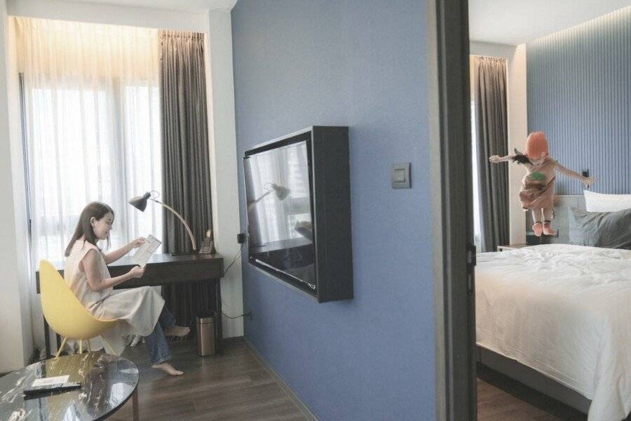 Sindhorn Midtown Hotel hotel bedroom