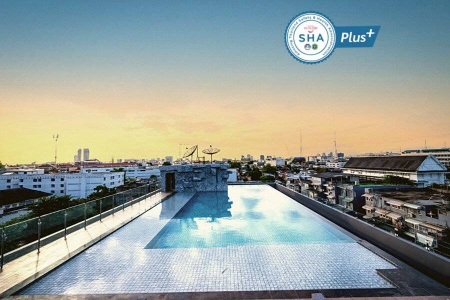 Ayathorn Bangkok rooftop pool,ocean view