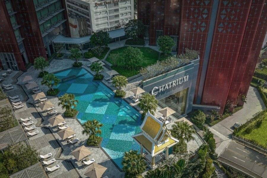 Chatrium Grand facade,outdoor pool