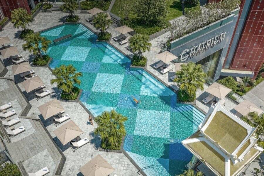 Chatrium Grand outdoor pool,hotel facade