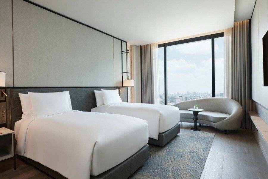 dusitD2 Samyan Bangkok hotel bedroom