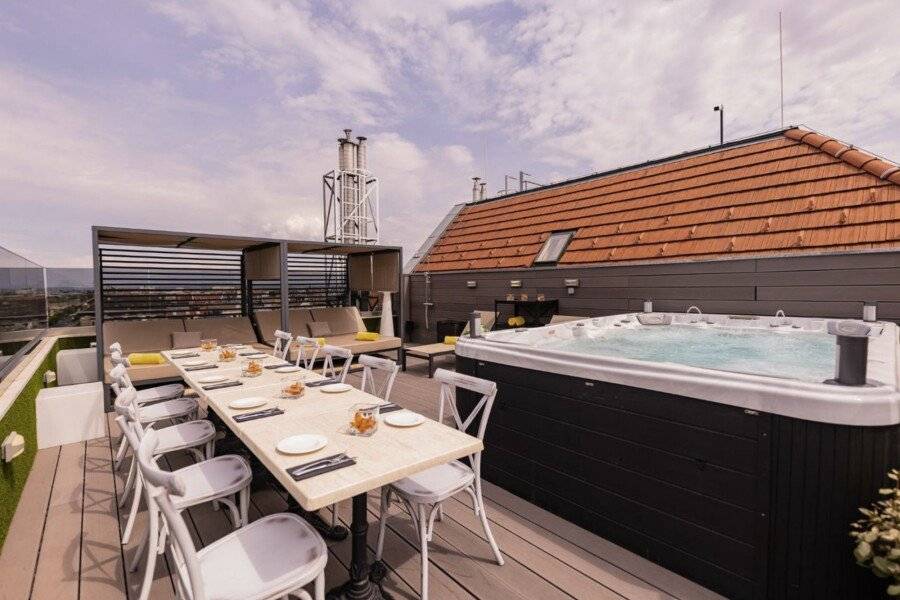 Mystery Hotel rooftop pool,jacuzzi