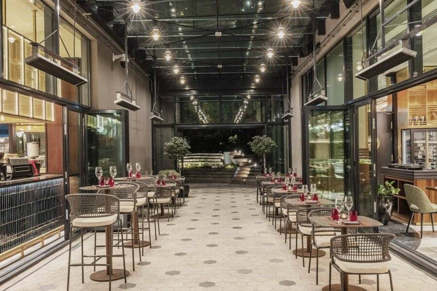 Pullman Budapest restaurant