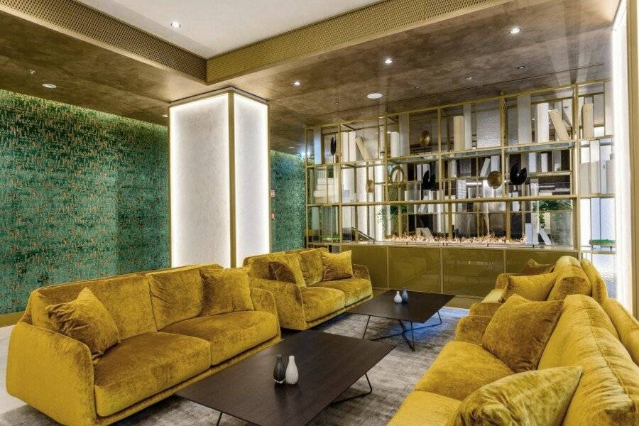 Emerald Hotel by Continental Group lobby