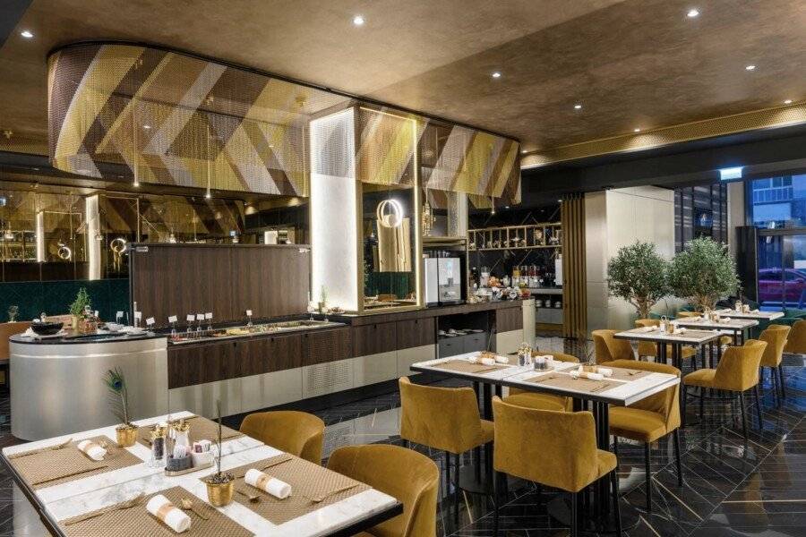 Emerald Hotel by Continental Group restaurant