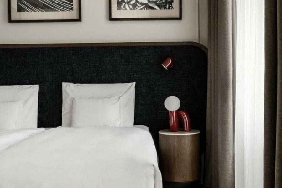 Verno House, Vignette Collection, an IHG Hotel hotel bedroom