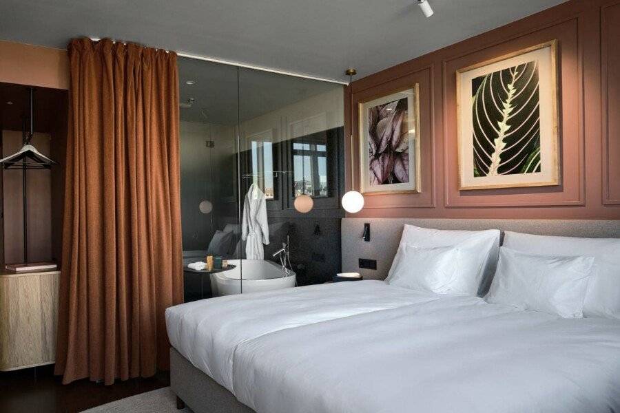 Verno House, Vignette Collection, an IHG Hotel hotel bedroom