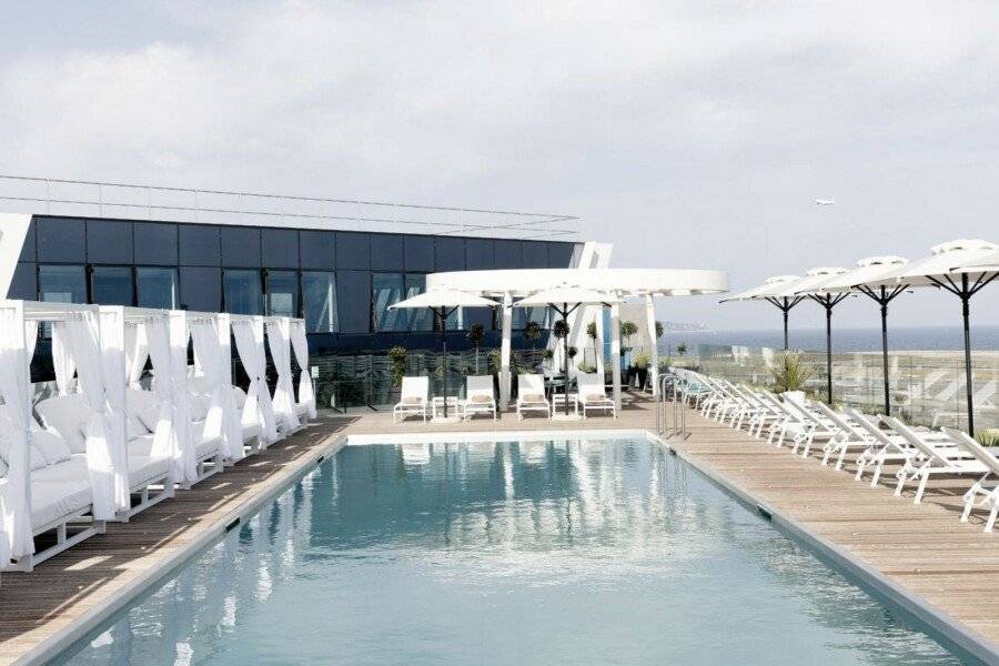 Sheraton Airport rooftop pool, outdoor pool