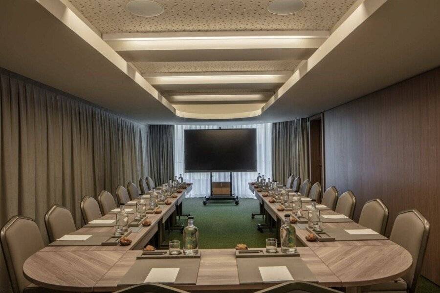 Anantara Plaza Nice Hotel conference room,meeting room