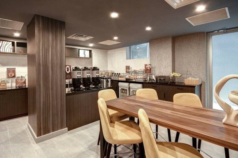 SpringHill Suites by Marriott Midtown Manhattan/Park Ave restaurant