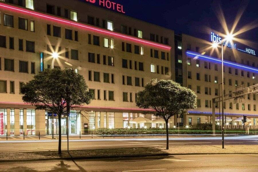 Ibis Budget Krakow Stare Miasto facade