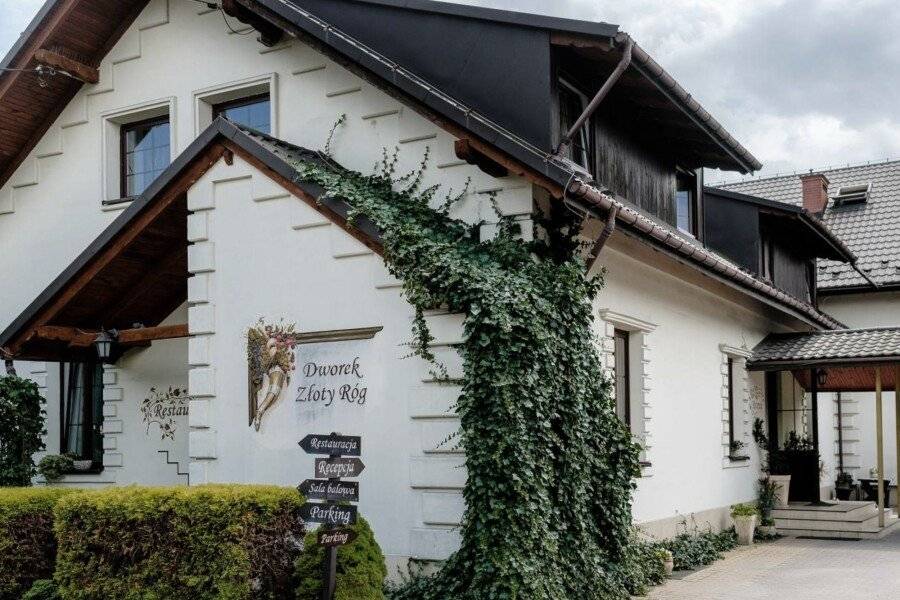 Dworek Złoty Róg Hotel i Restauracja , facade